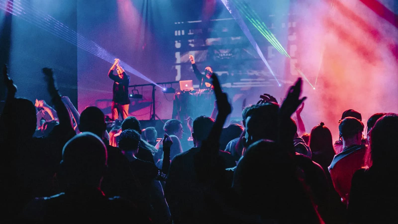 DJ-ներ, լուսանկար և վիդեո